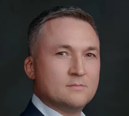 Максим Власюк