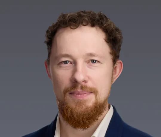 Maksim Zavyalov