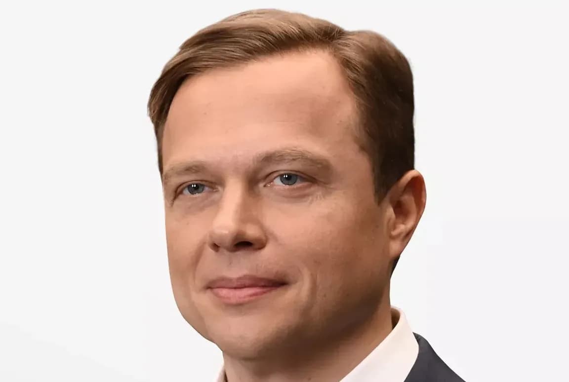 Максим Ликсутов