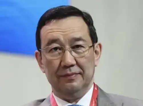 Айсен Николаев