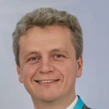 Антон Романов