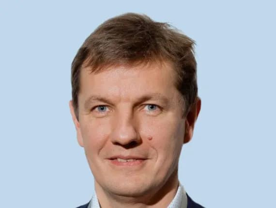 Денис Петухов